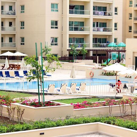 New Arabian Al Dhafra 2 The Greens 1 Br Dubai Luaran gambar