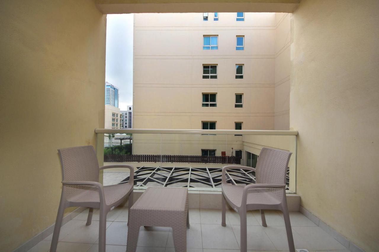 New Arabian Al Dhafra 2 The Greens 1 Br Dubai Luaran gambar