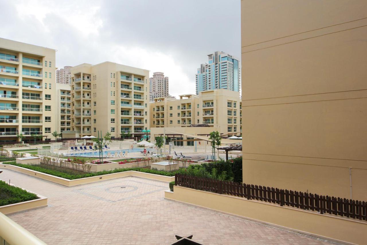 New Arabian Al Dhafra 2 The Greens 1 Br Dubai Luaran gambar